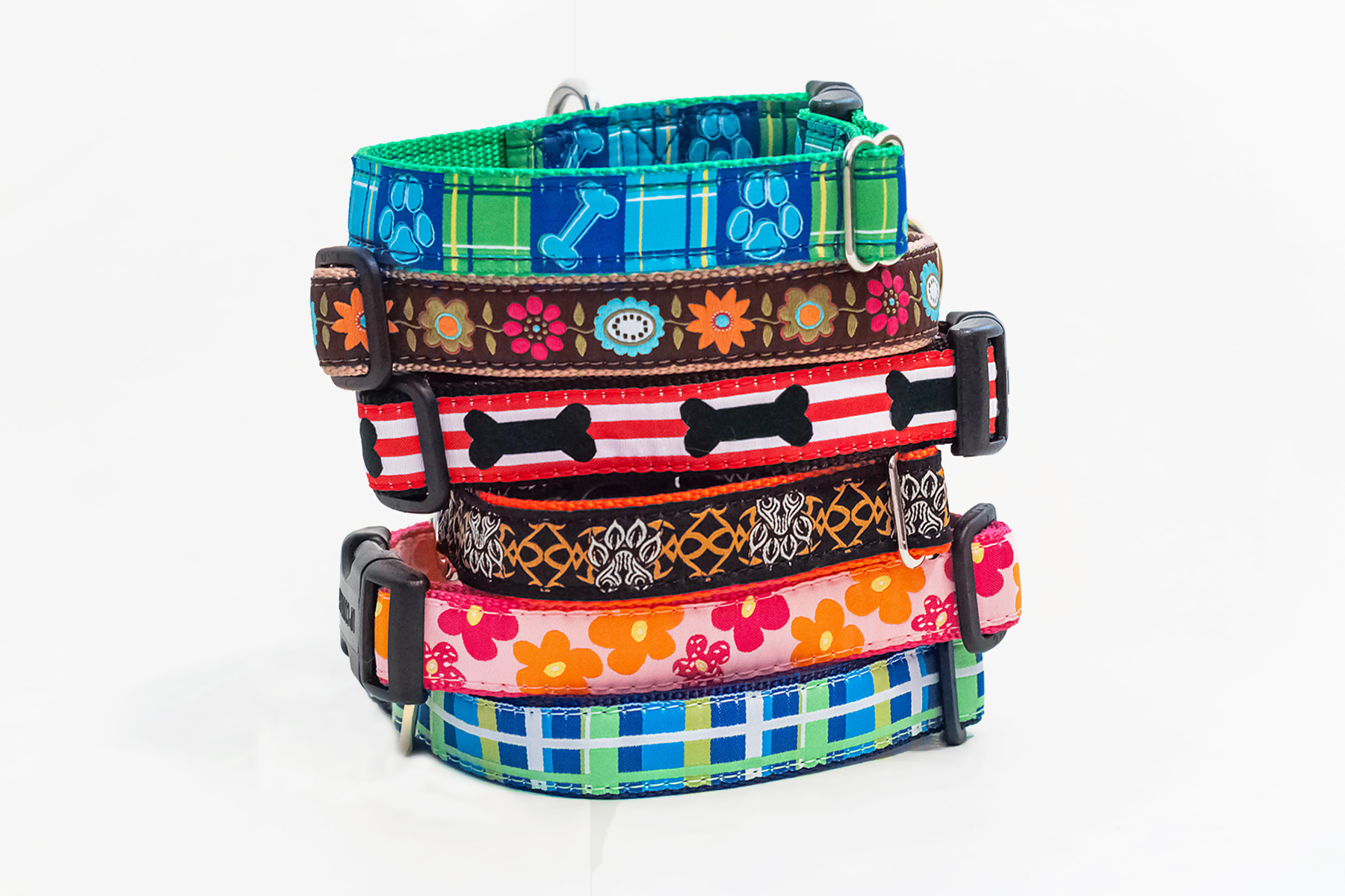 Up Country & Designer Dog Collars/Leashes- Several Pages of Designs